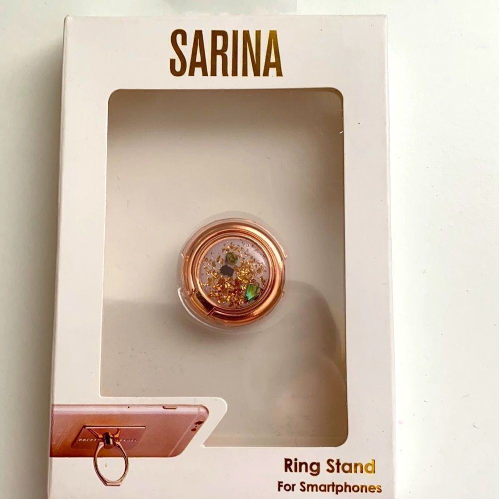 Sarina ring stand New